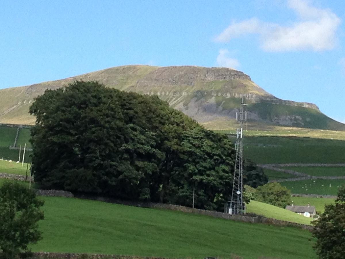 The Crown Hotel Horton in Ribblesdale Exteriör bild